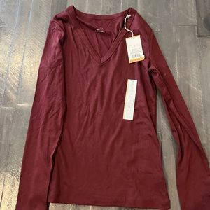 5/$10 A new day long sleeve tee size small new